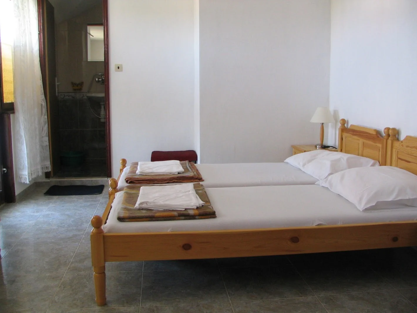 Quad room